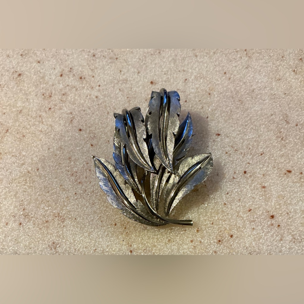 Elegant Silver Leaf Brooch 18$